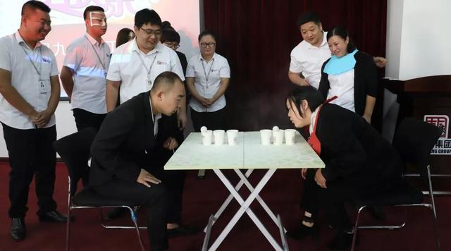 集團(tuán)九月份員工生日會